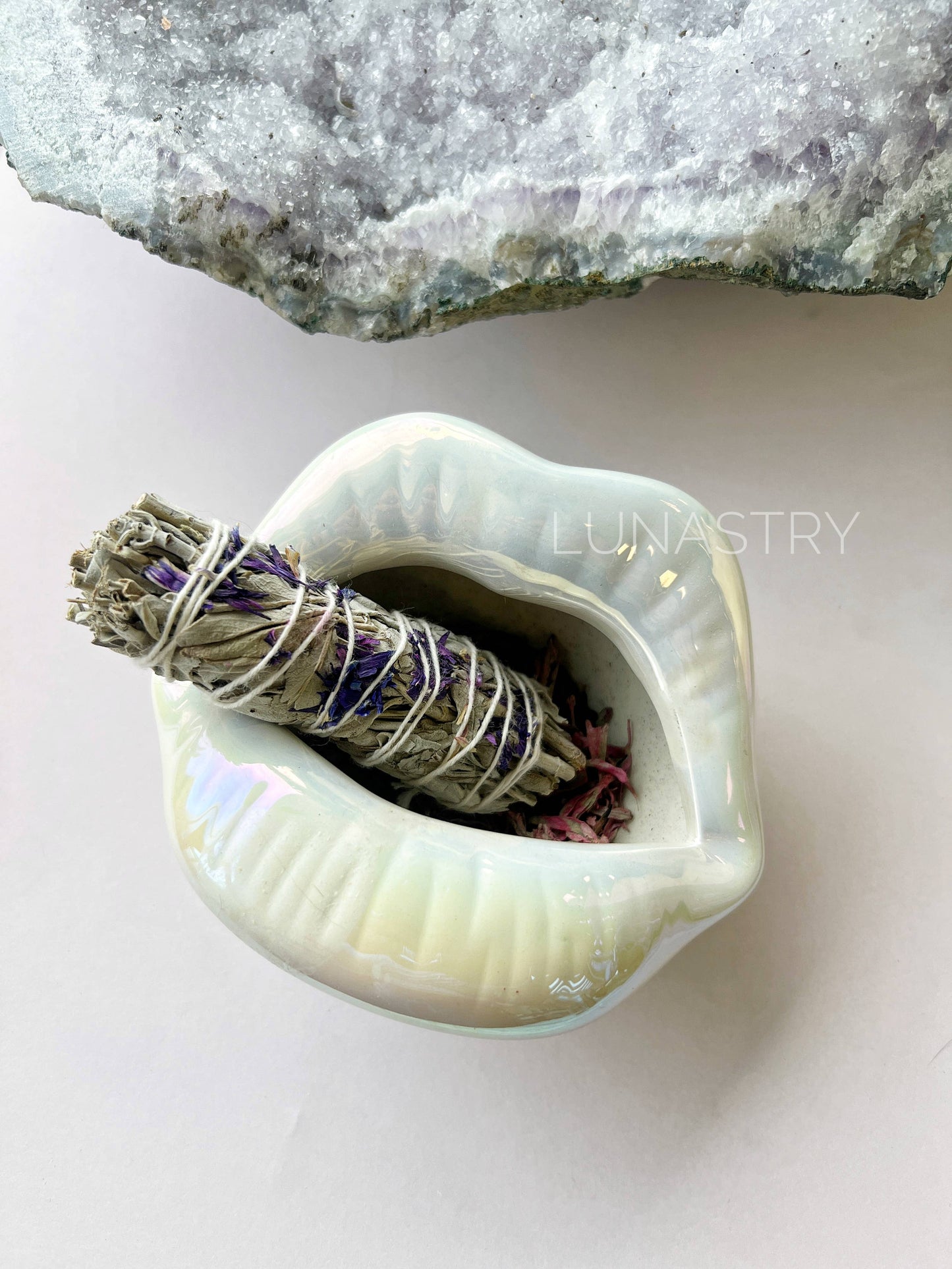 Iridescent Aura Lip Bowl